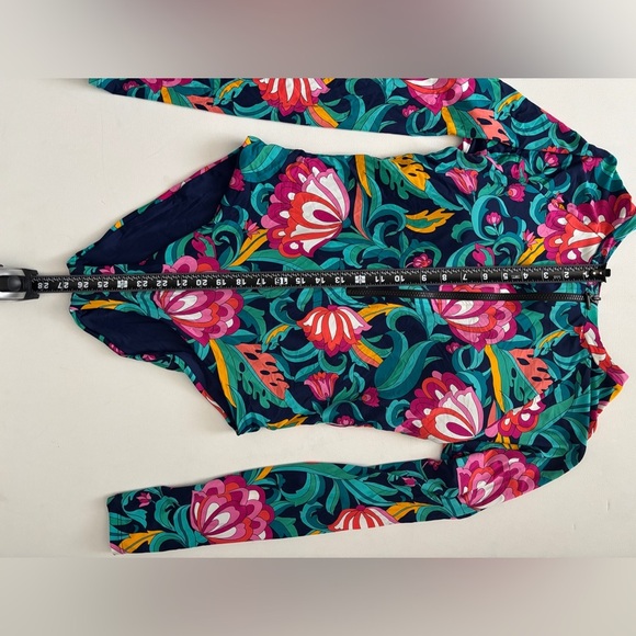 TRINA TURK SWIM India Garden Paddle Suit floral cut out long sleeve large - Picture 3 of 9
